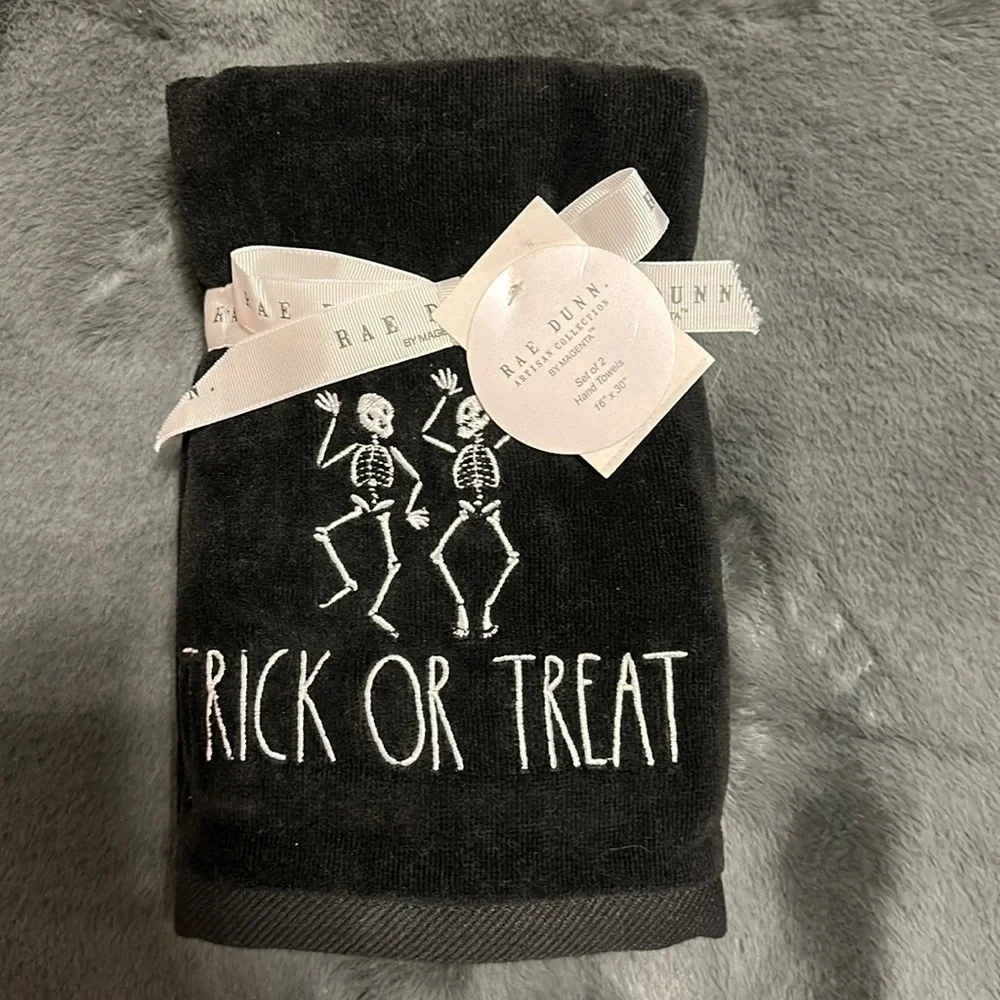 NWT Rae Dunn Halloween 2 Pack of Hand Towels